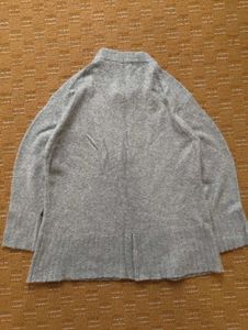 ZARA GREY ROUND NECK SWEATER
