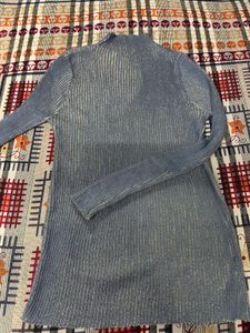 Stylish Blue Knit Top