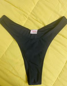Urbanic Women&#39;s One Shoulder Cut Out Bikini