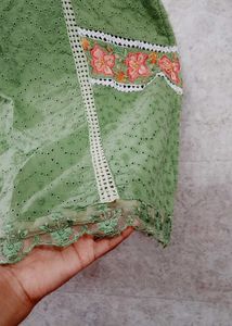 Pakistani Green Embroidered Kurta Set