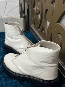 White Boats