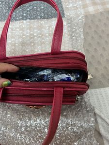 Handbag, Maroon 👜