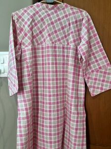 Floral Embroidered Kurta