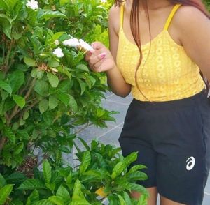 Yellow top