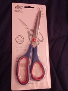 Scissors ( Kaichi)