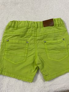 kids shorts.