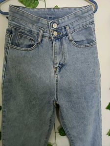URBANIC mom Jeans In Blue Colour