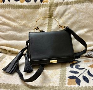 Vanheusen Chic Black Crossbody Bag