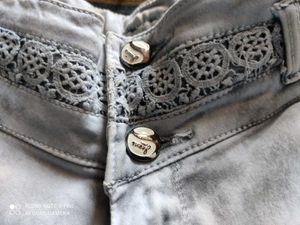 Gray Wash Jeans with Lace Detail , It Stretchable