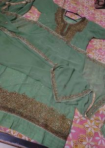 Elegant shalwaar kameez with dupatta