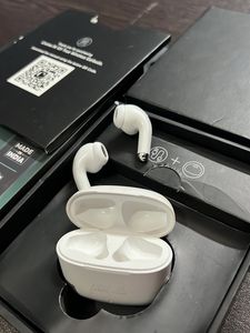 Croma IN101 Truly Wireless Earbuds..