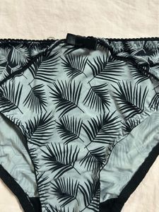 Cute Leaf Print Briefs