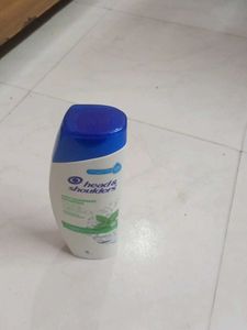 Head &amp; Shoulders Cool Menthol Shampoo