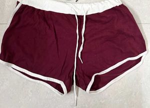 Maroon &amp; White Casual Girls Shorts