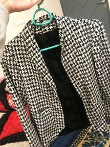 Houndstooth Blazer