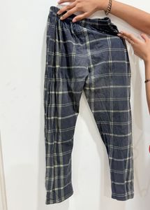 Checks Trackpants