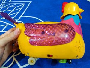 Chicken Toy with Eggs