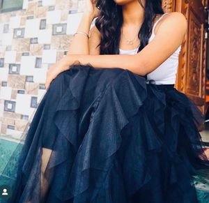 Black Ruffle Long Skirt