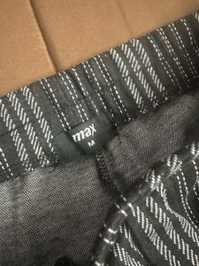 Chic Striped Women&#39;s Jeans &amp; Pants