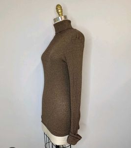 Elegant Brown Turtleneck sweater
