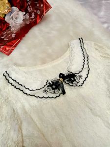 🖤🤍Lace Collar Top🤍🖤