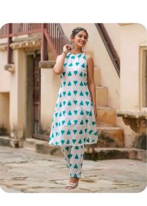 💚 Floral Fiesta: Halter Neck Kurti &amp; Pant Set (Si