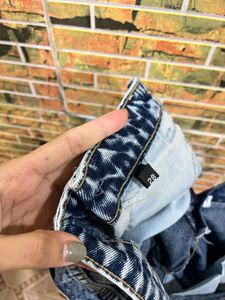 wideleg denim.