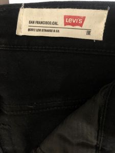 Levi&#39;s Black Jeans