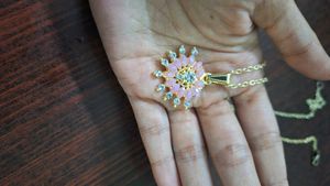 Floral Pendant Necklace