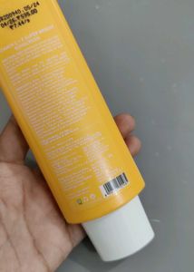 Vitamin C +E super bright sunscreen