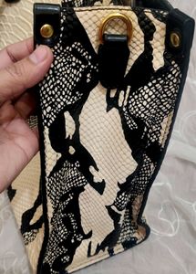 Chic Animal Print Handbag