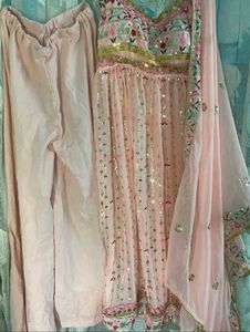 Sleeveless Nyra Cut with Trouser &amp; Dupatta
