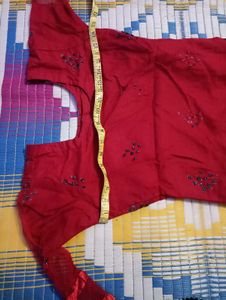 Bhoot Khubsurat Cut Daana Work Kurti