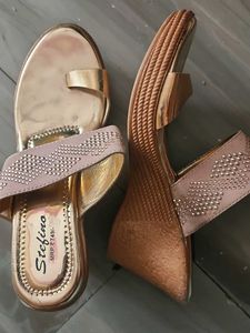 Elegant Stefino Gold Heels