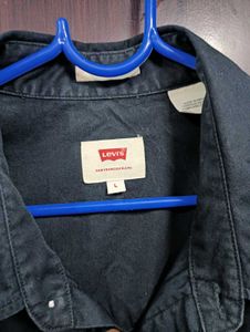 Levi's Western Shirt - Classic Style