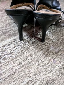 Black Pencil Heels 👠