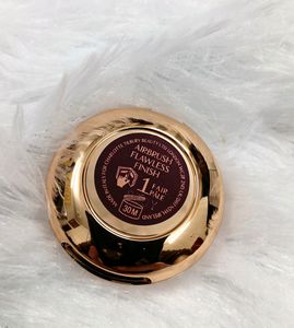 Charlotte Tilbury Compact