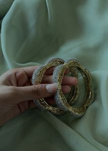 Sparkling Bangle Set