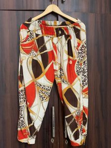 Patterned Cropped Pants