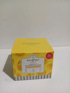 Dot & Key Super Bright Moisturizer
