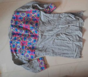 Embroidered Detail Grey Tunic