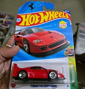 Hot Wheels Ferrari 2-Car Set