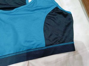 🇳🇿💫💕Stylish Teal &amp; Black Sports Bra
