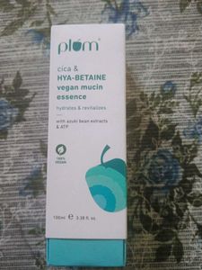 Plum Cica And Hyabetaine Vegan Mucin Essence