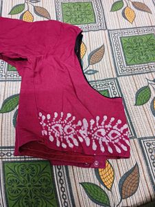 Burgundy &amp; White Print Fabric With Blouse