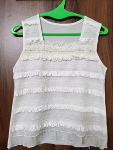 Part wear White Sleeve Less Top