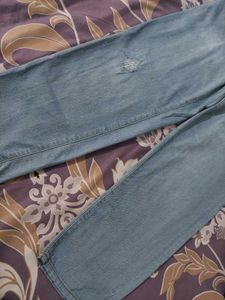 Light Wash Distressed Jeans