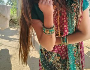 Designer Saree With Blouse