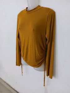 RUCHED TOP