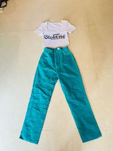 Trendy Graphic Tee &amp; Jeans Outfit